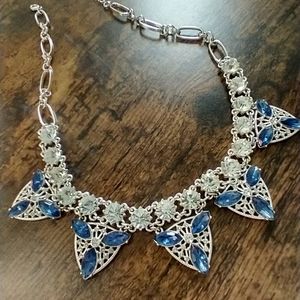 Stunning Blue Necklace NWOT